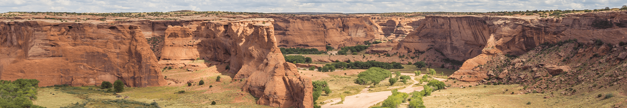 View of the canyons in Apache Arizona