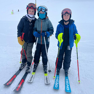Three students ready to ski