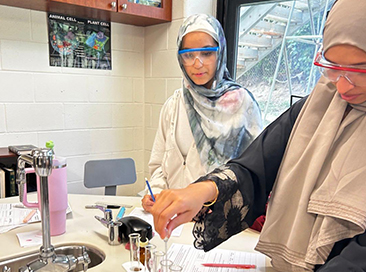 Hoor Aisha Science