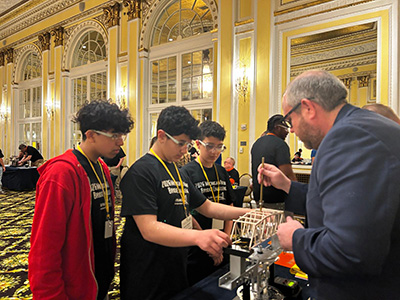 Students at the MDOT Bridge competition