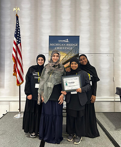 Students at the MDOT Bridge competition