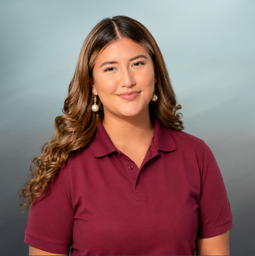 Headshot of Chloe Galvan