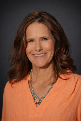 Headshot of Eleanor Martindale