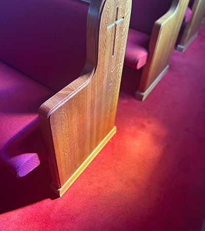 pews
