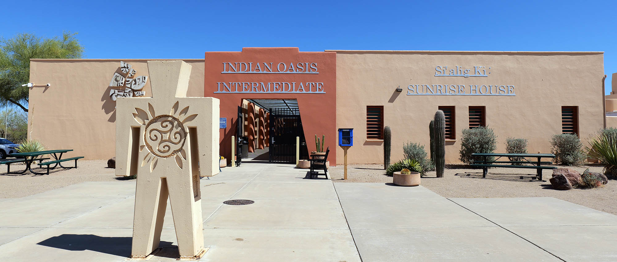 Beautiful front view of Indian Oasis Intermediate School